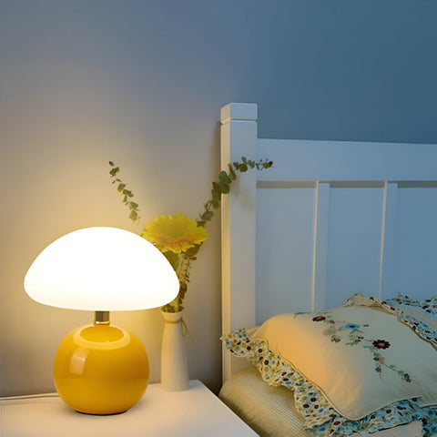 Elegant Bauhaus Inspired Mushroom LED Table Lamp – 3-Color Adjustable Mood Light for Modern Interiors