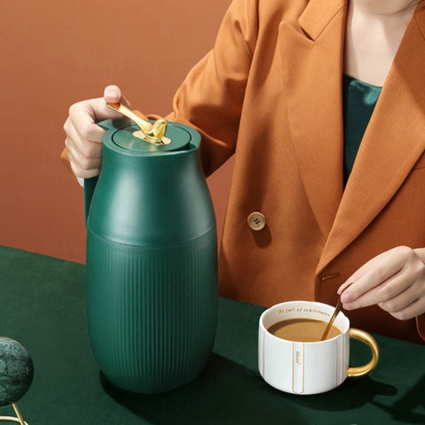 Large Insulated Thermos Bottle – Stainless Steel, Heat-Retaining Flask