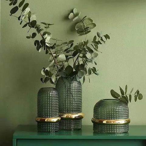 Verdora – Dark Green Hydroponic Glass Vase with Gold Accent