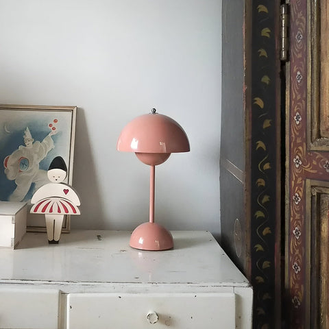 Elegant Glow LED Table Lamp – Cordless & Dimmable Mushroom Design