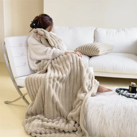 Snugglea Fleece Throw Blanket – Soft Checked Faux Lambswool