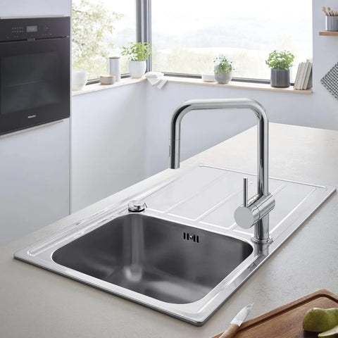 Premium Pull-Down Kitchen Faucet in Polished Chrome